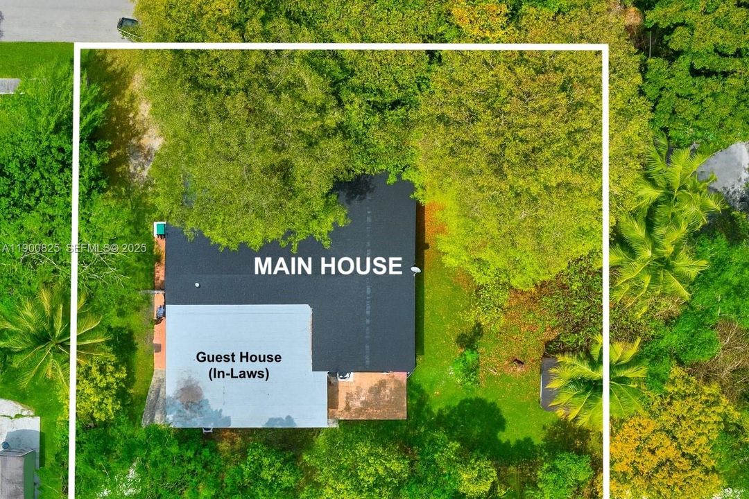 For Sale: $1,150,000 (4 beds, 2 baths, 3058 Square Feet)