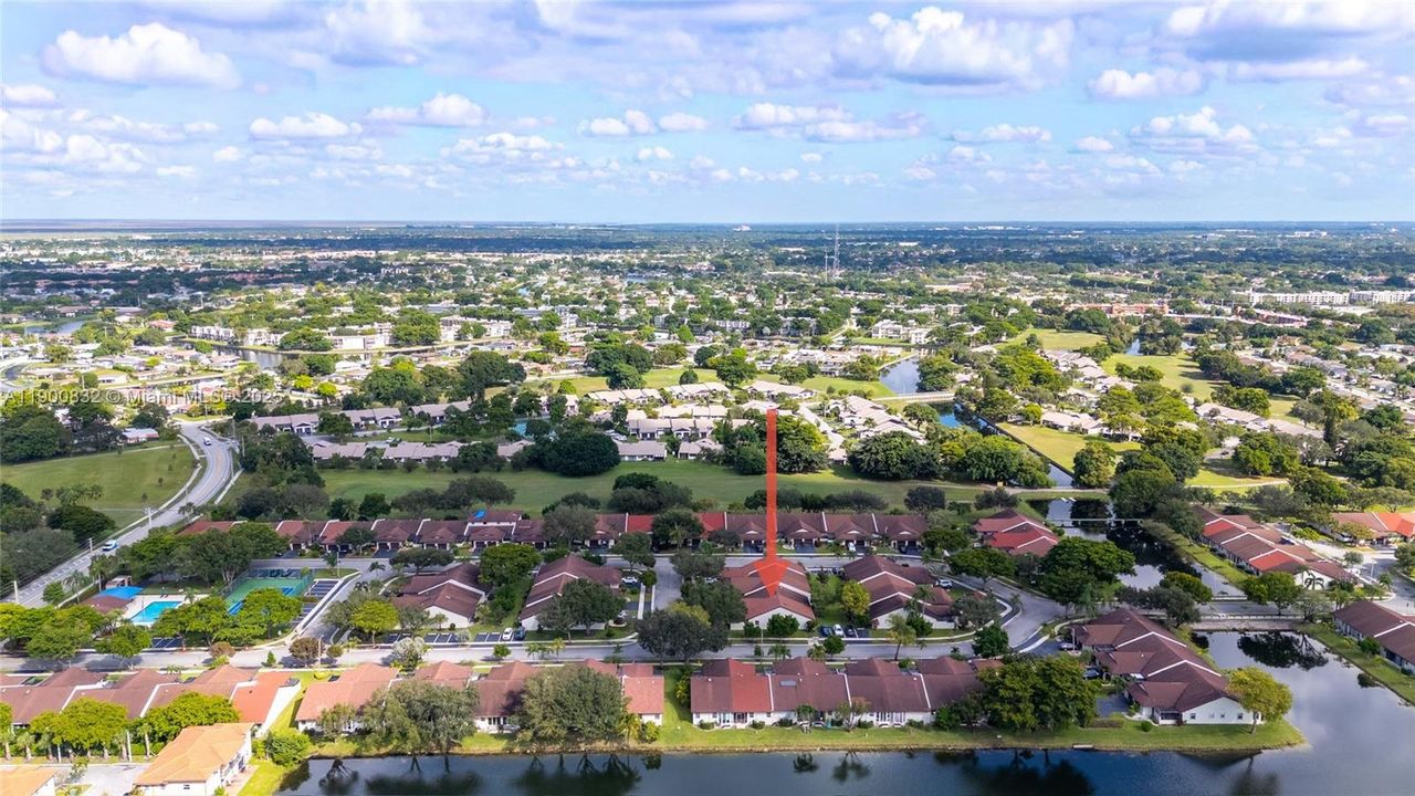 Active With Contract: $339,900 (2 beds, 2 baths, 1234 Square Feet)