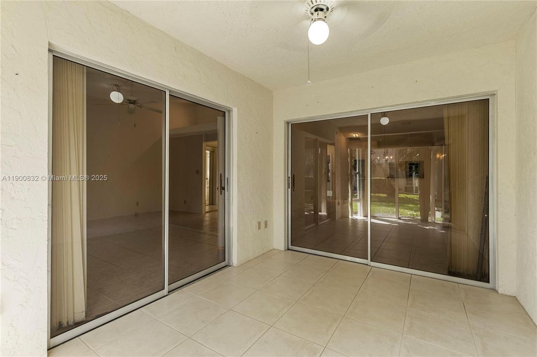 Active With Contract: $339,900 (2 beds, 2 baths, 1234 Square Feet)