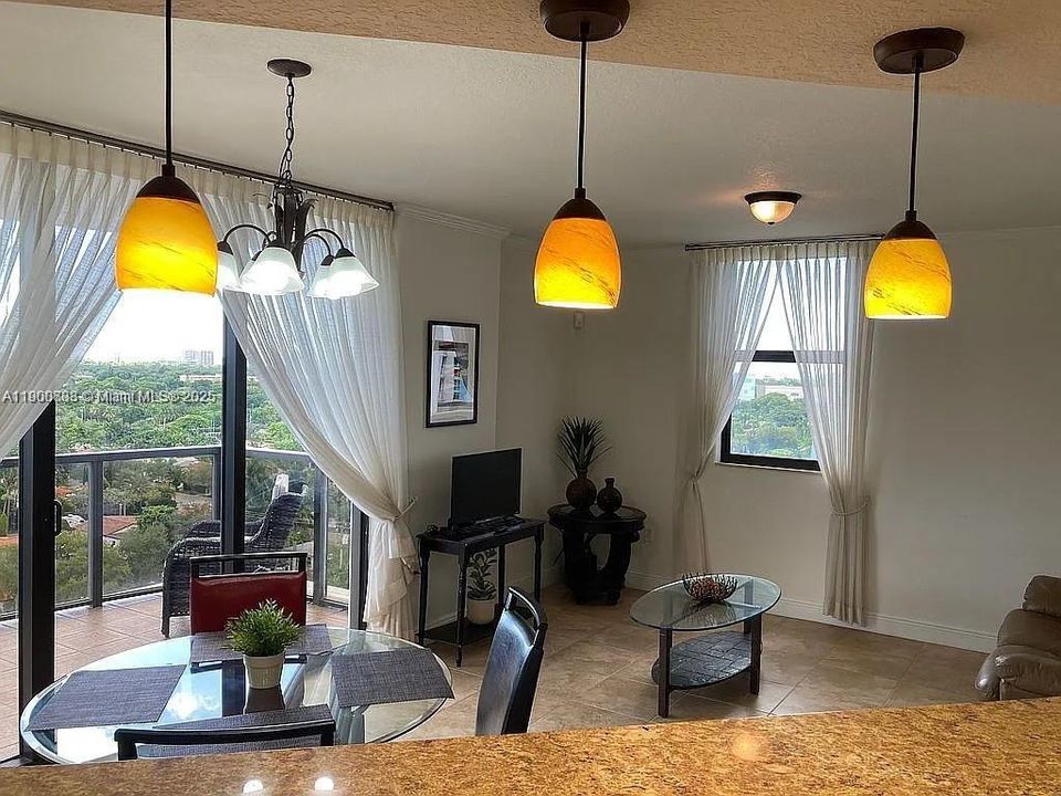 Recently Rented: $3,000 (2 beds, 2 baths, 1201 Square Feet)