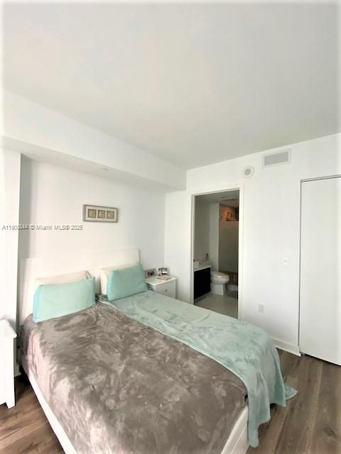 For Rent: $2,800 (1 beds, 1 baths, 852 Square Feet)