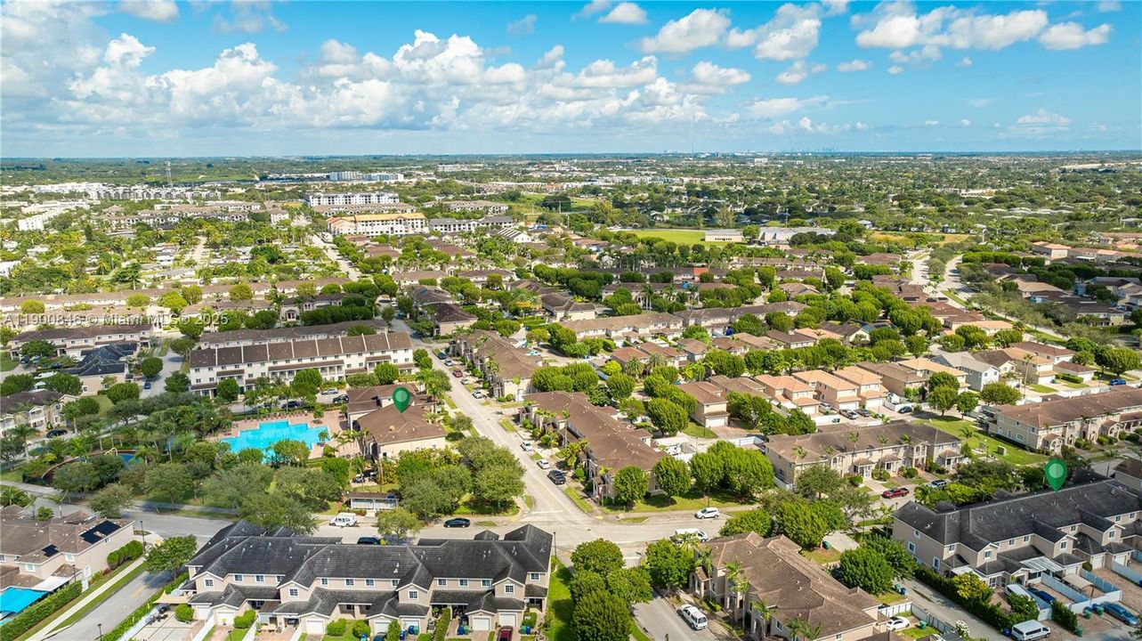 Active With Contract: $350,000 (3 beds, 2 baths, 1580 Square Feet)