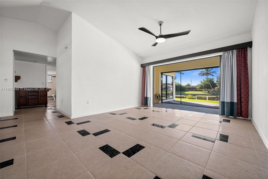 The living room with easy access to the lanai