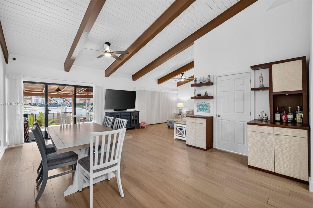 На продажу: $875,000 (3 спален, 2 ванн, 1680 Квадратных фут)