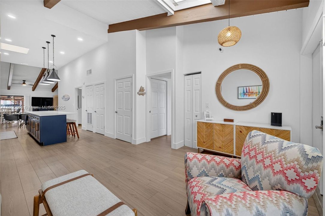 На продажу: $875,000 (3 спален, 2 ванн, 1680 Квадратных фут)