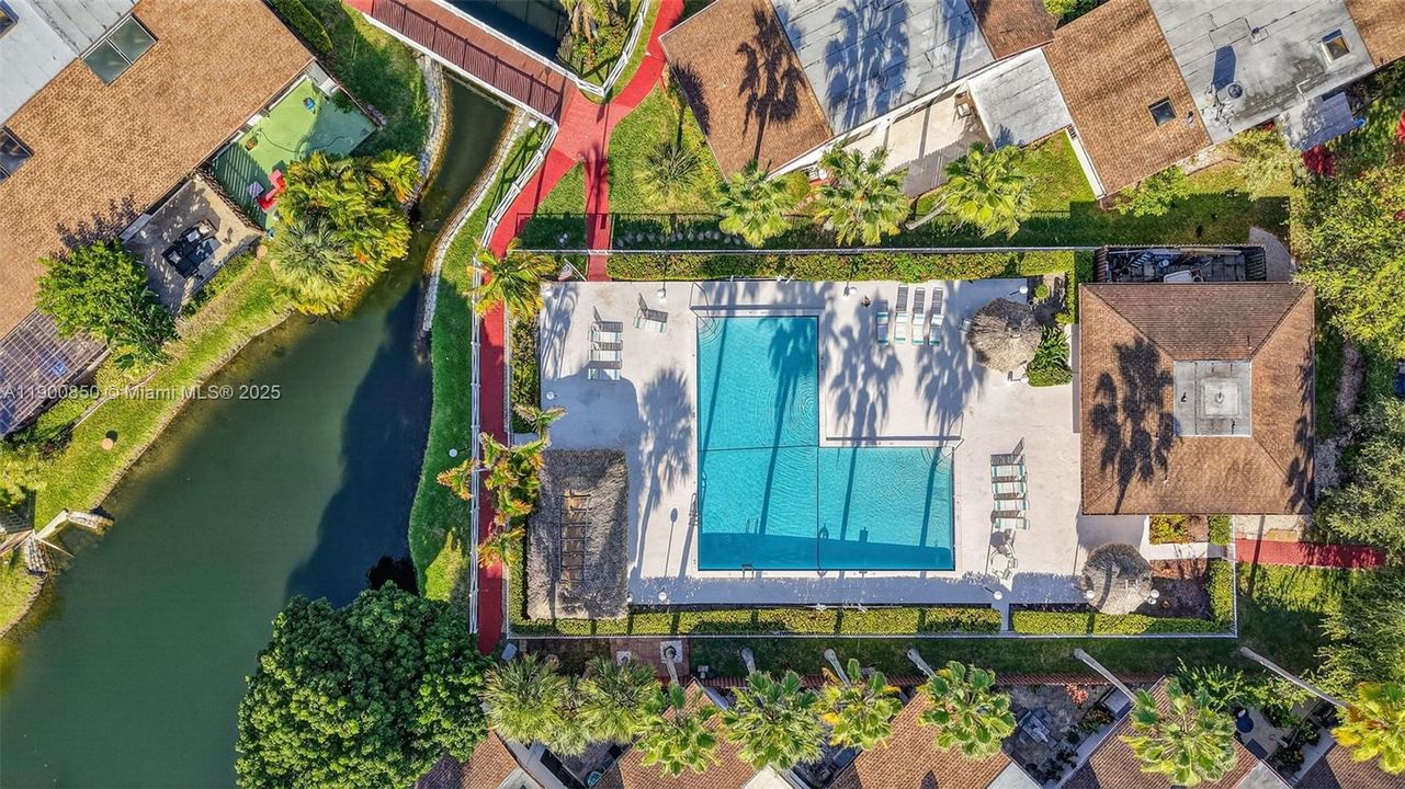 На продажу: $875,000 (3 спален, 2 ванн, 1680 Квадратных фут)