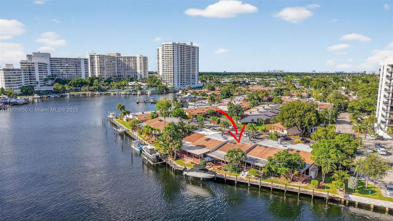 На продажу: $875,000 (3 спален, 2 ванн, 1680 Квадратных фут)