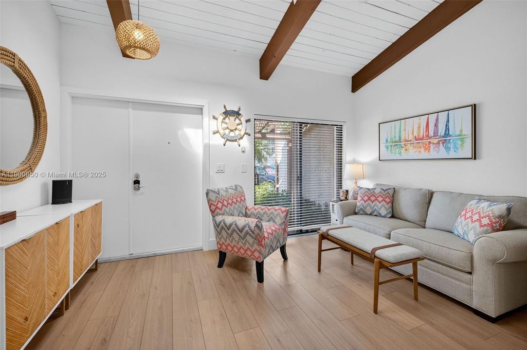 На продажу: $875,000 (3 спален, 2 ванн, 1680 Квадратных фут)