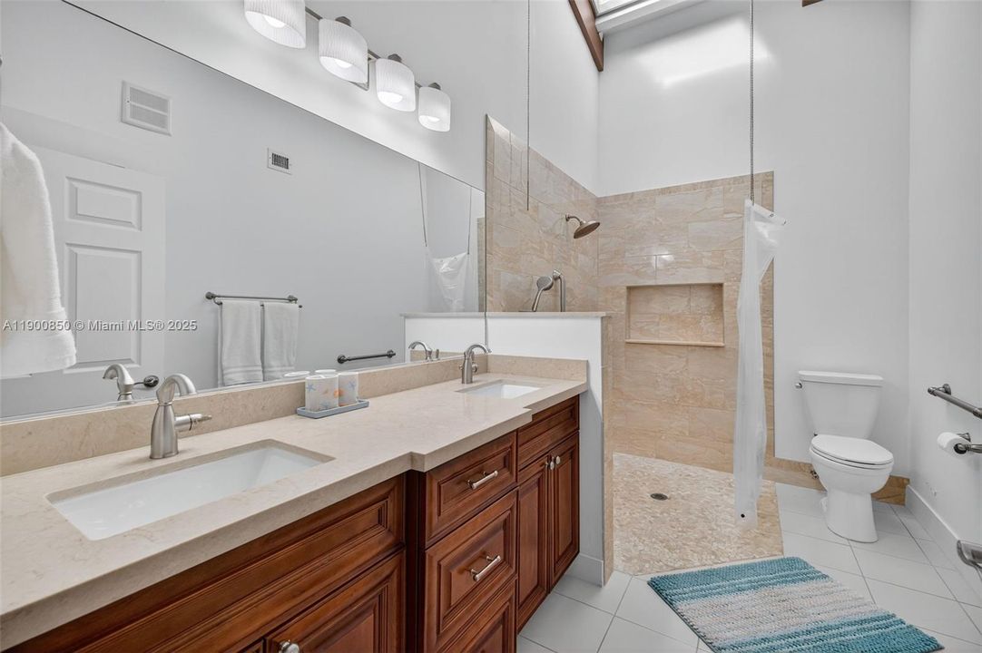 На продажу: $875,000 (3 спален, 2 ванн, 1680 Квадратных фут)