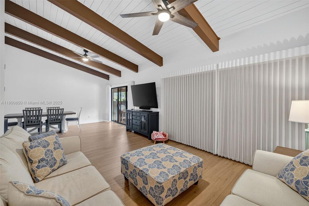 На продажу: $875,000 (3 спален, 2 ванн, 1680 Квадратных фут)