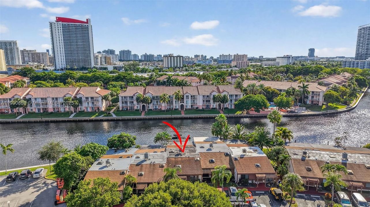 На продажу: $875,000 (3 спален, 2 ванн, 1680 Квадратных фут)