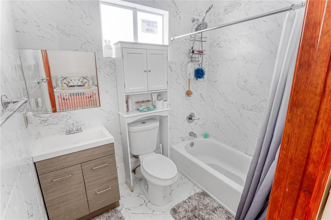 For Sale: $670,000 (3 beds, 2 baths, 1406 Square Feet)