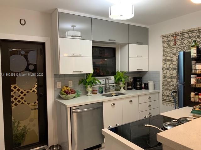 待售: $1,248,500 (0 贝兹, 0 浴室, 1700 平方英尺)