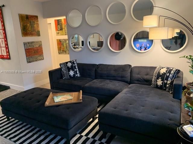 待售: $1,248,500 (0 贝兹, 0 浴室, 1700 平方英尺)