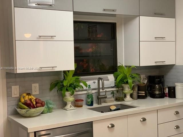 待售: $1,248,500 (0 贝兹, 0 浴室, 1700 平方英尺)