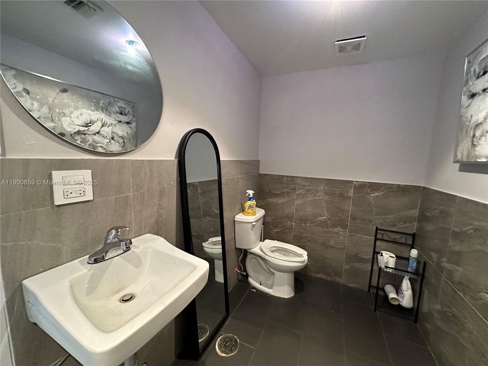 На продажу: $1,600,000 (0 спален, 0 ванн, 0 Квадратных фут)