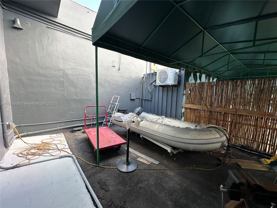 На продажу: $1,600,000 (0 спален, 0 ванн, 0 Квадратных фут)