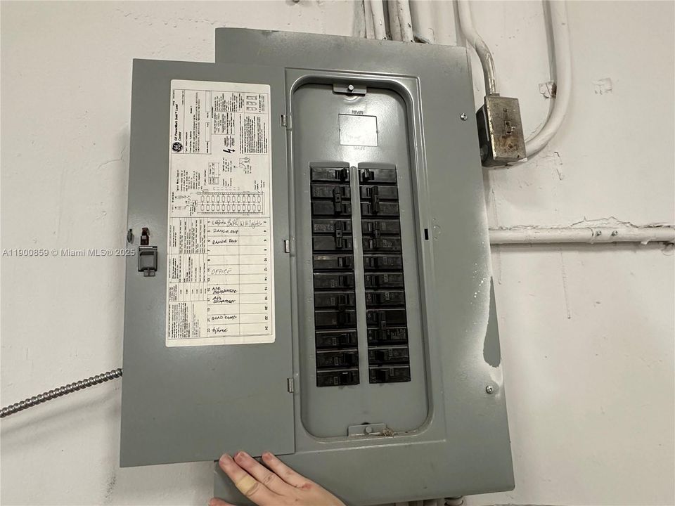 На продажу: $1,600,000 (0 спален, 0 ванн, 0 Квадратных фут)