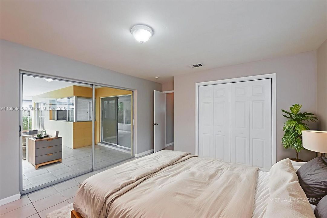 Recently Rented: $2,390 (2 beds, 2 baths, 1200 Square Feet)