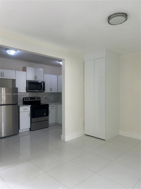 For Rent: $1,800 (1 beds, 1 baths, 0 Square Feet)