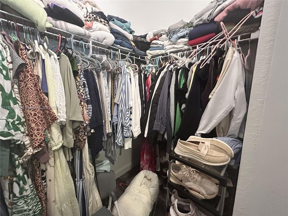 出租: $2,400 (4 贝兹, 2 浴室, 1612 平方英尺)