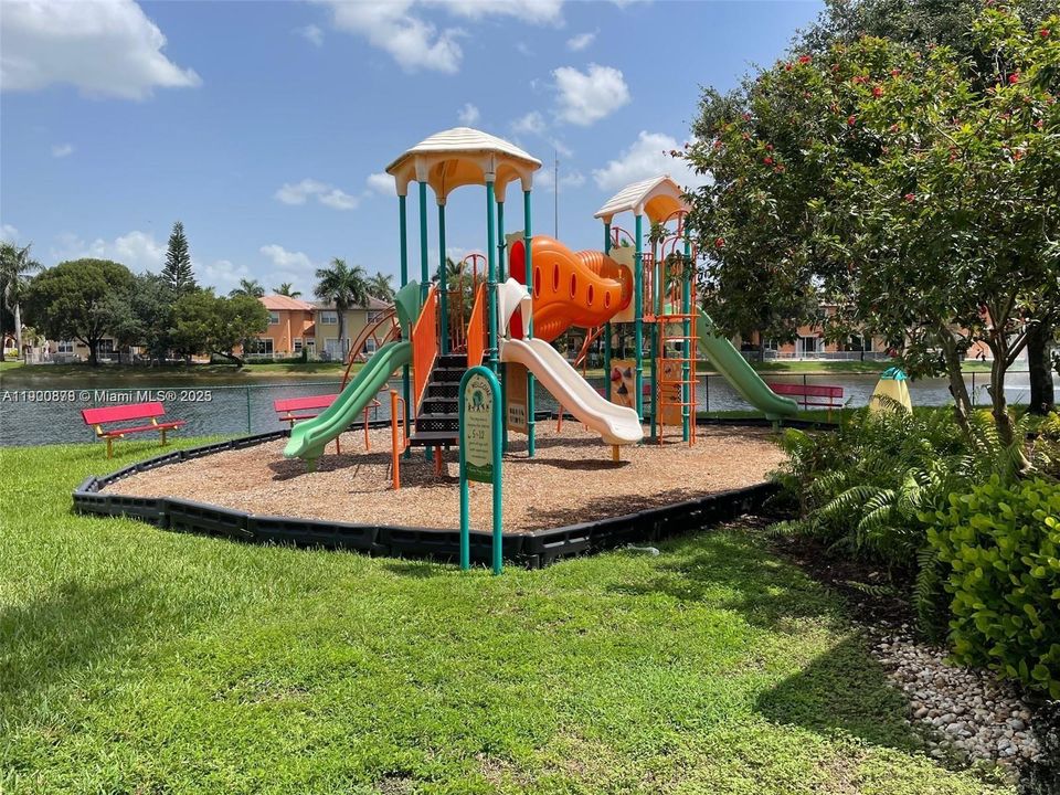 For Rent: $3,300 (3 beds, 2 baths, 1511 Square Feet)