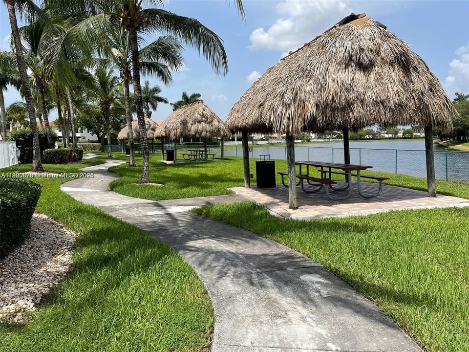 For Rent: $3,300 (3 beds, 2 baths, 1511 Square Feet)