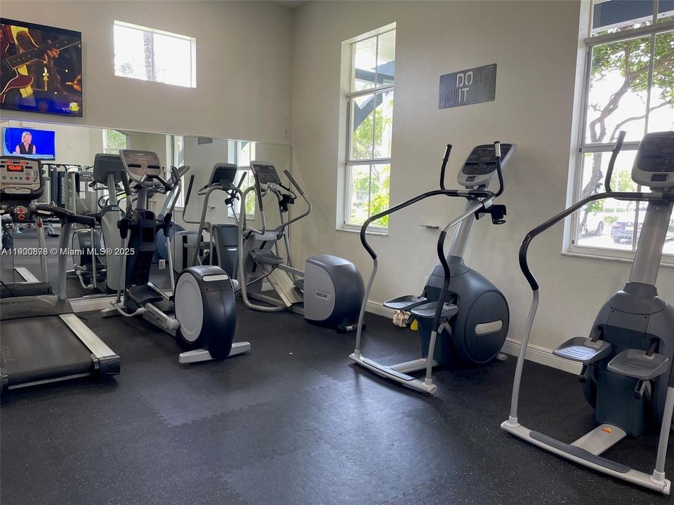 For Rent: $3,300 (3 beds, 2 baths, 1511 Square Feet)