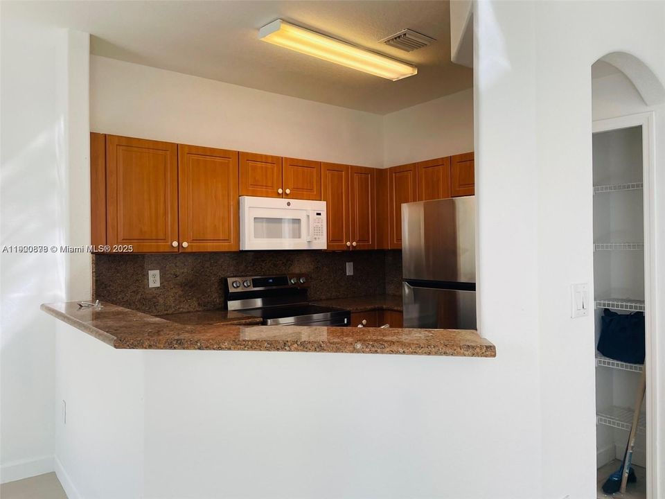 For Rent: $3,300 (3 beds, 2 baths, 1511 Square Feet)