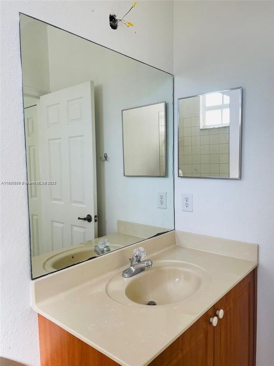 For Rent: $3,300 (3 beds, 2 baths, 1511 Square Feet)