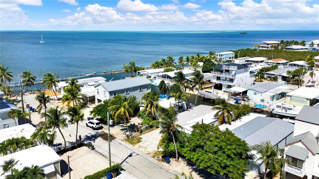 待售: $940,000 (3 贝兹, 3 浴室, 1649 平方英尺)