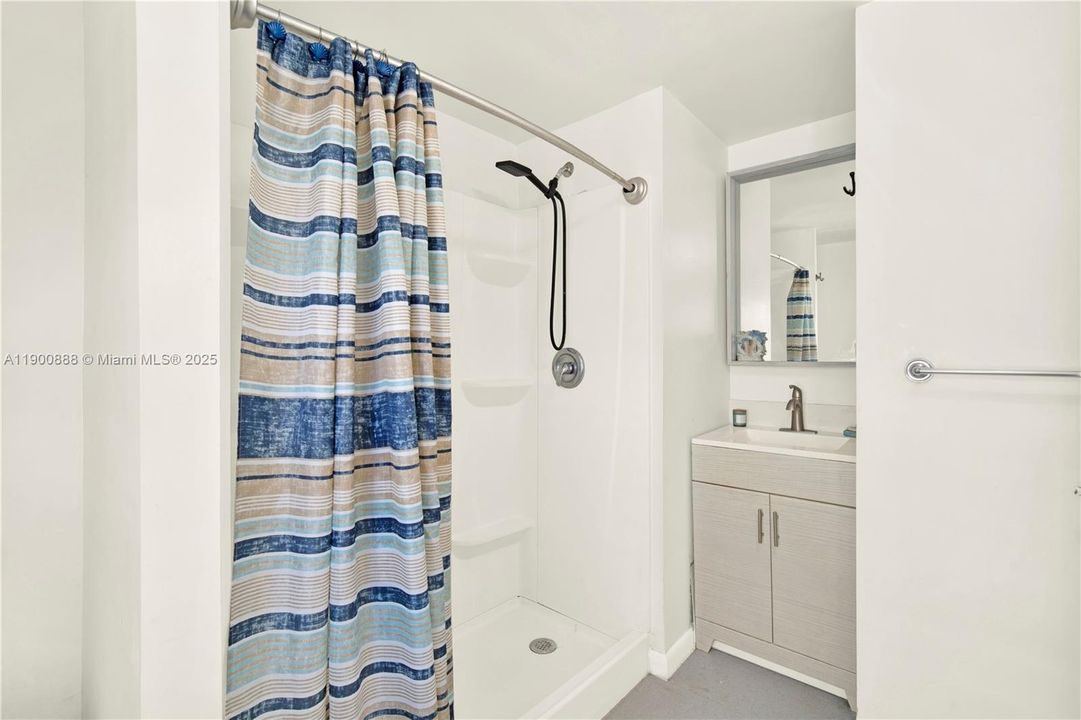 待售: $940,000 (3 贝兹, 3 浴室, 1649 平方英尺)