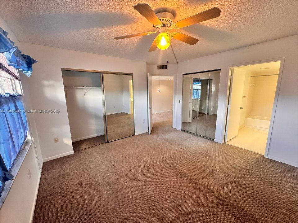 Activo con contrato: $1,650 (1 camas, 1 baños, 986 Pies cuadrados)