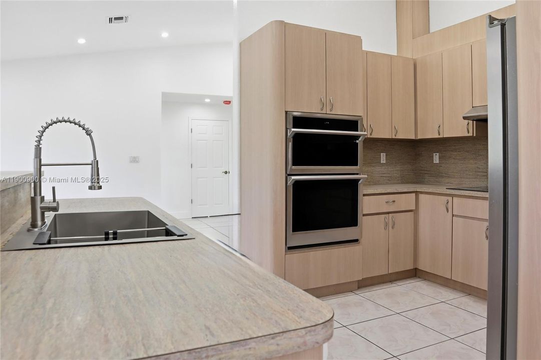 Active With Contract: $3,500 (4 beds, 3 baths, 2770 Square Feet)