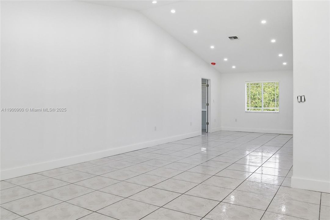 Active With Contract: $3,500 (4 beds, 3 baths, 2770 Square Feet)