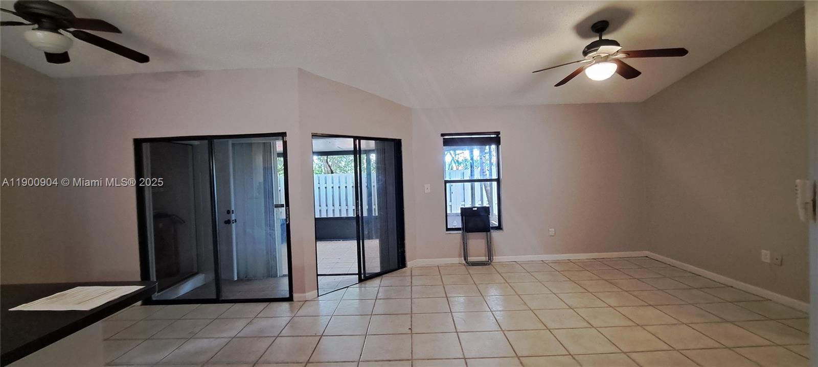 For Sale: $335,000 (3 beds, 2 baths, 1125 Square Feet)