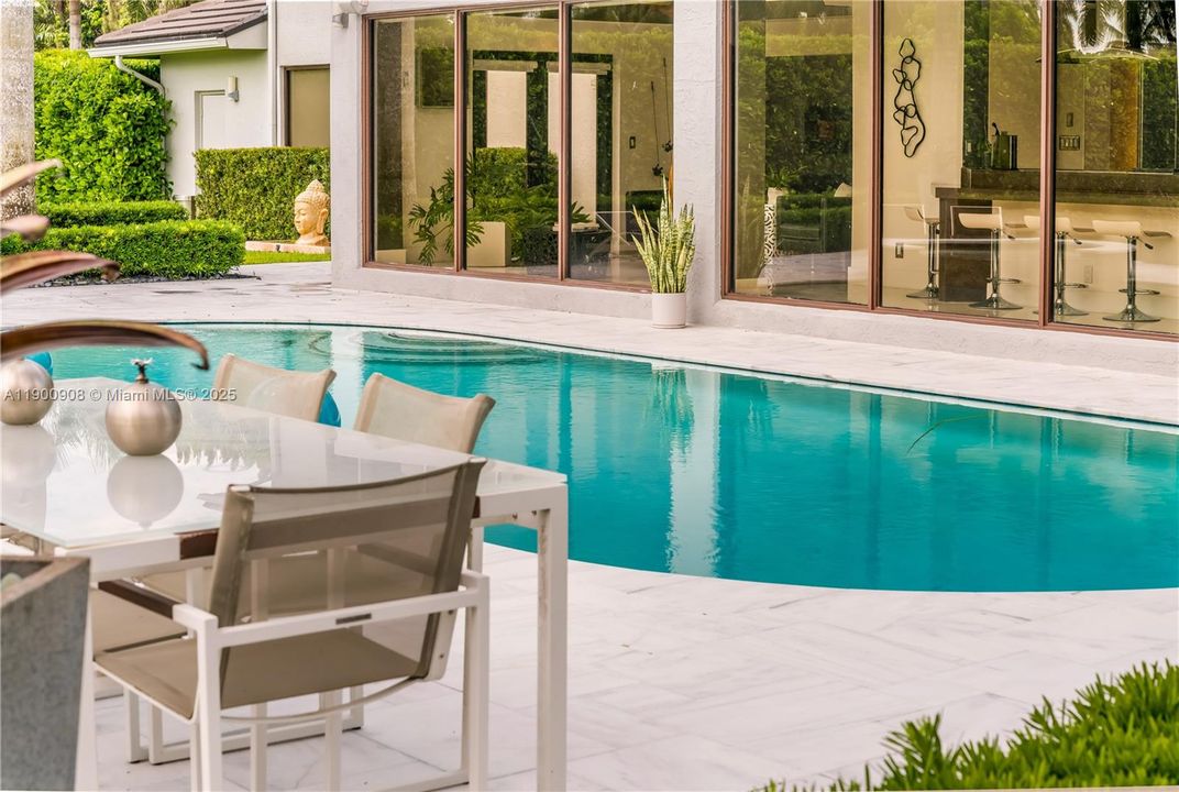 В аренду: $13,500 (5 спален, 3 ванн, 3766 Квадратных фут)