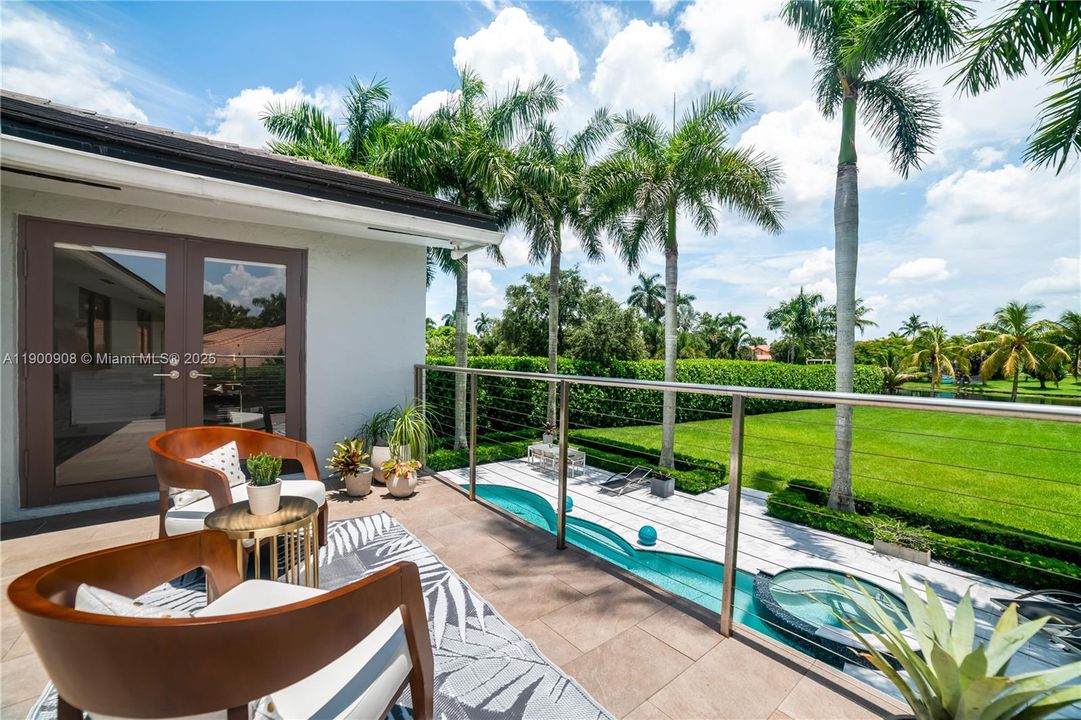 В аренду: $13,500 (5 спален, 3 ванн, 3766 Квадратных фут)