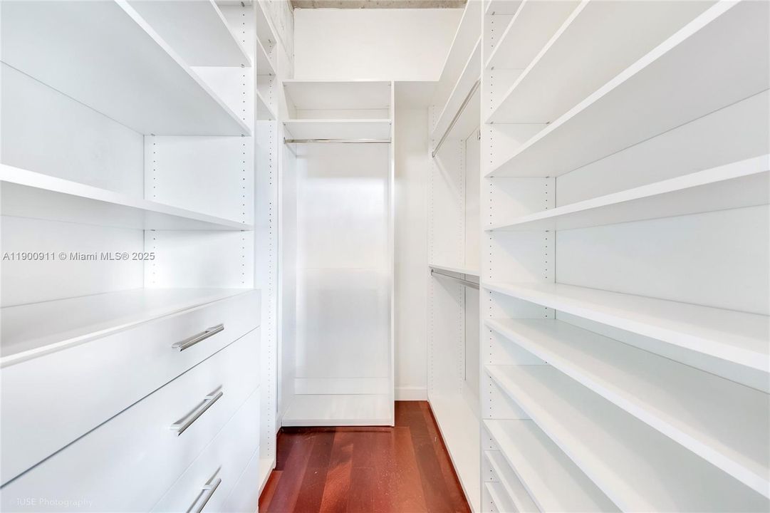 Recently Rented: $4,500 (2 beds, 2 baths, 1129 Square Feet)