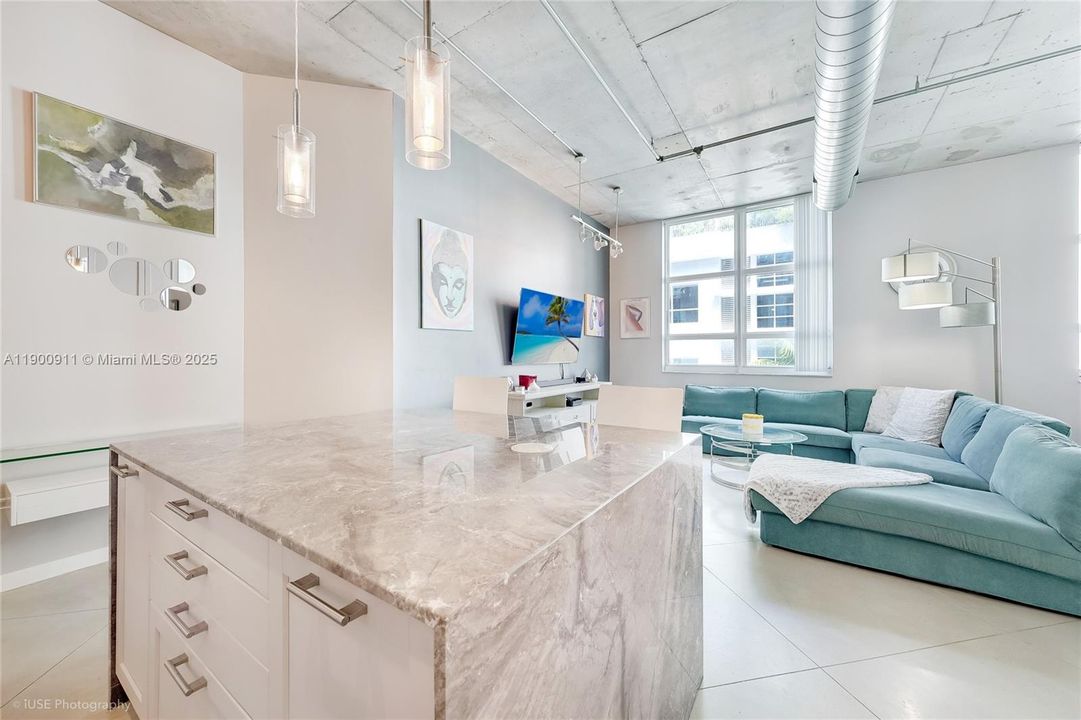 Recently Rented: $4,500 (2 beds, 2 baths, 1129 Square Feet)