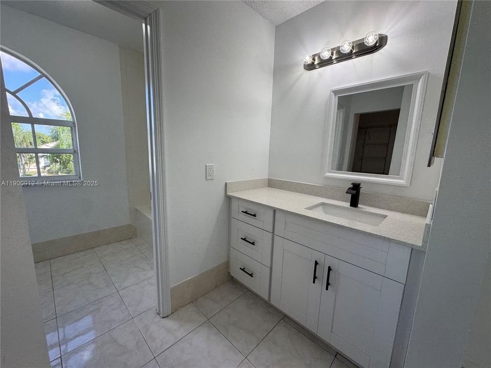 Recently Rented: $3,300 (4 beds, 2 baths, 2052 Square Feet)