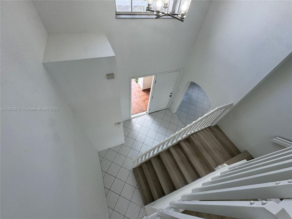 Recently Rented: $3,300 (4 beds, 2 baths, 2052 Square Feet)