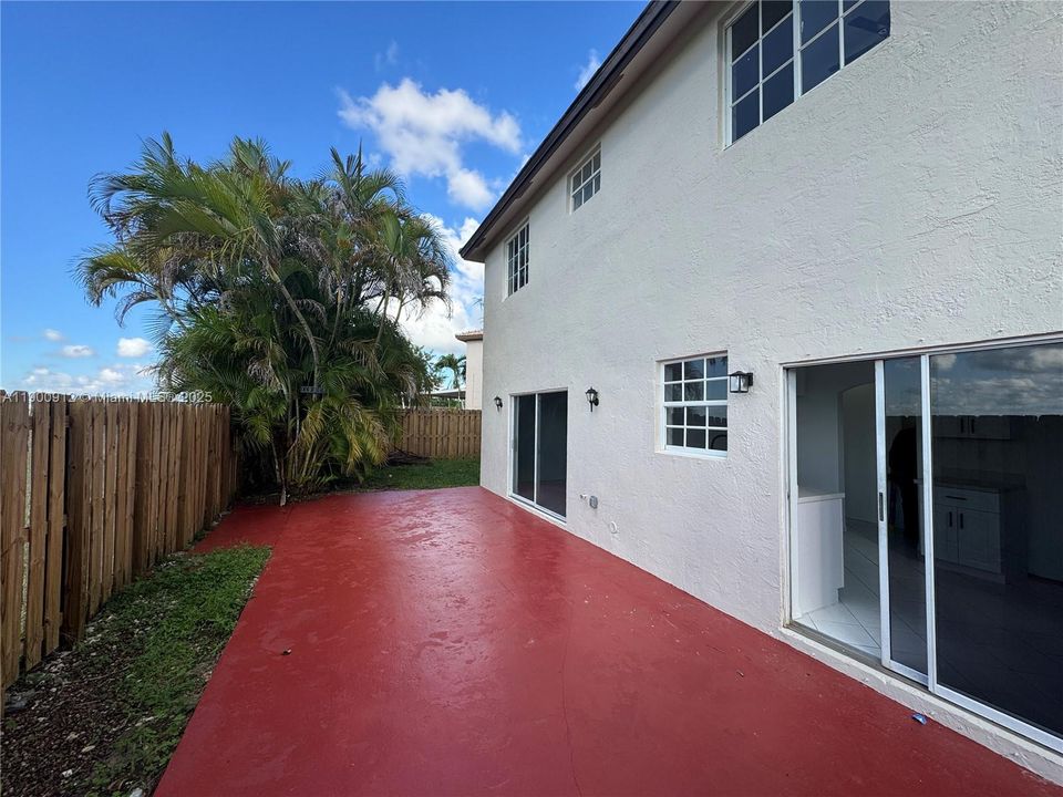 Recently Rented: $3,300 (4 beds, 2 baths, 2052 Square Feet)