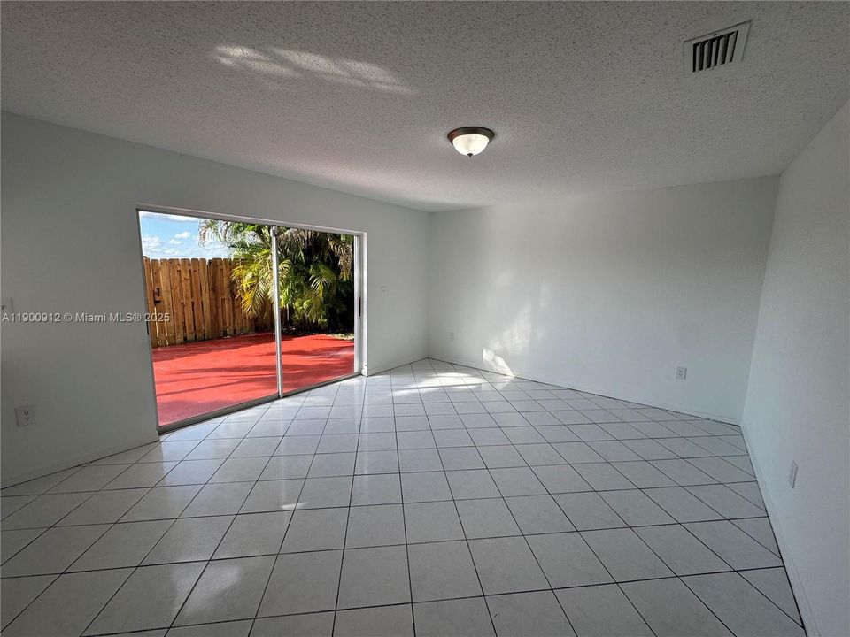 Recently Rented: $3,300 (4 beds, 2 baths, 2052 Square Feet)