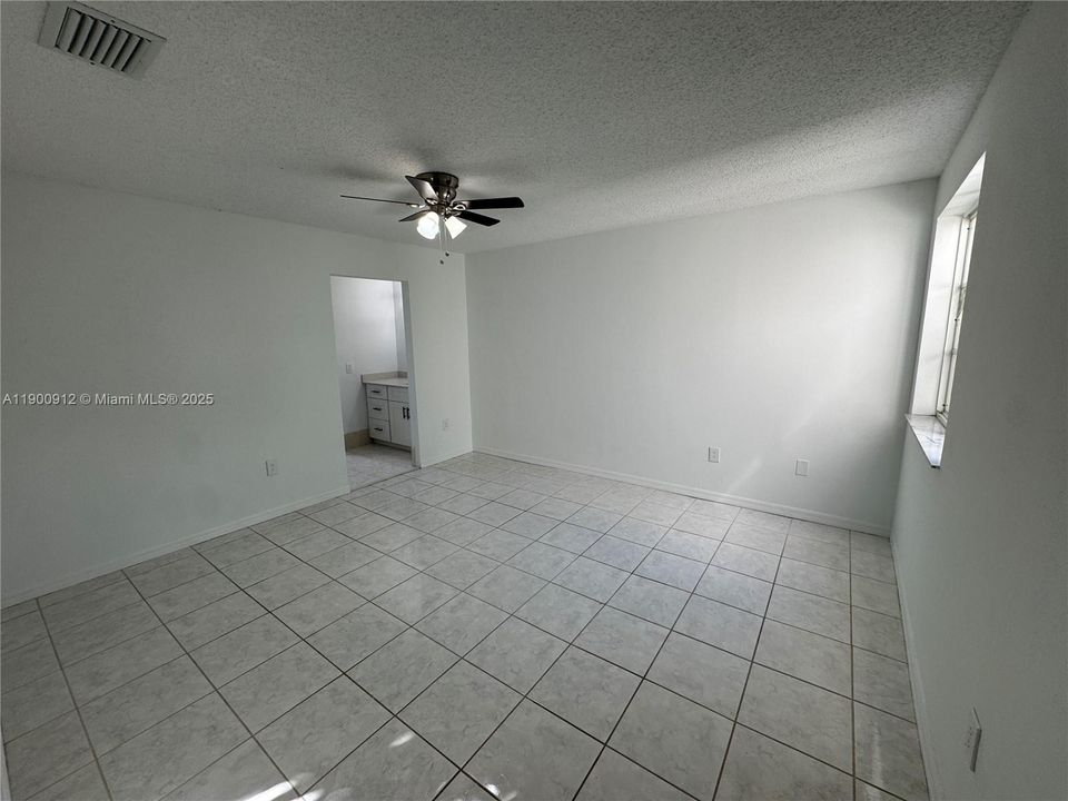 Recently Rented: $3,300 (4 beds, 2 baths, 2052 Square Feet)