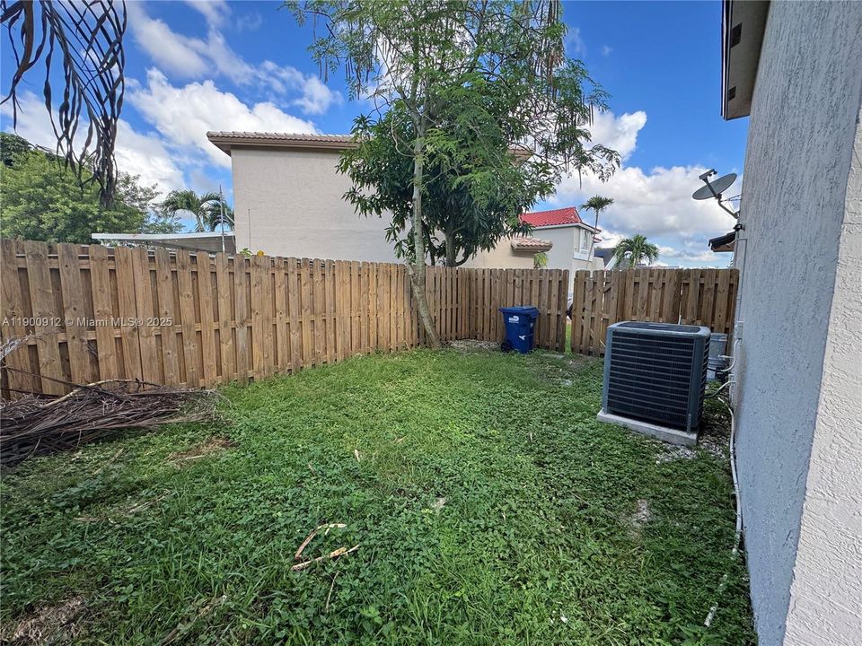 Recently Rented: $3,300 (4 beds, 2 baths, 2052 Square Feet)