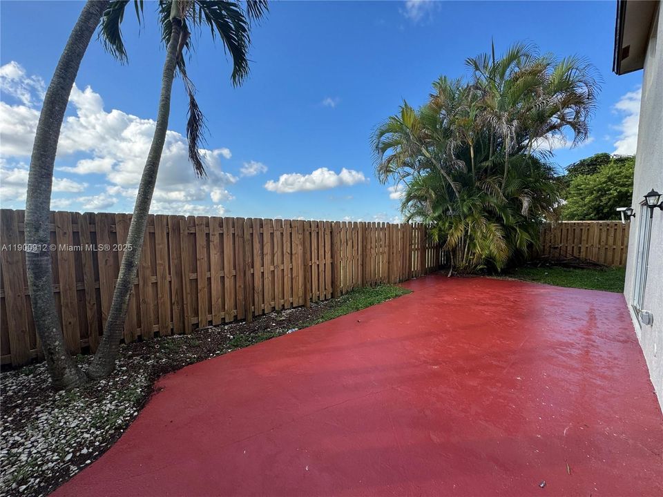 Recently Rented: $3,300 (4 beds, 2 baths, 2052 Square Feet)