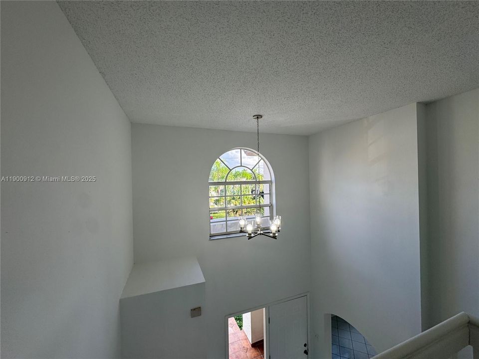 Recently Rented: $3,300 (4 beds, 2 baths, 2052 Square Feet)