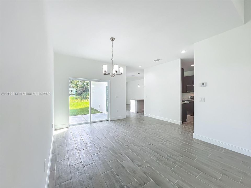 待售: $340,000 (3 贝兹, 2 浴室, 0 平方英尺)