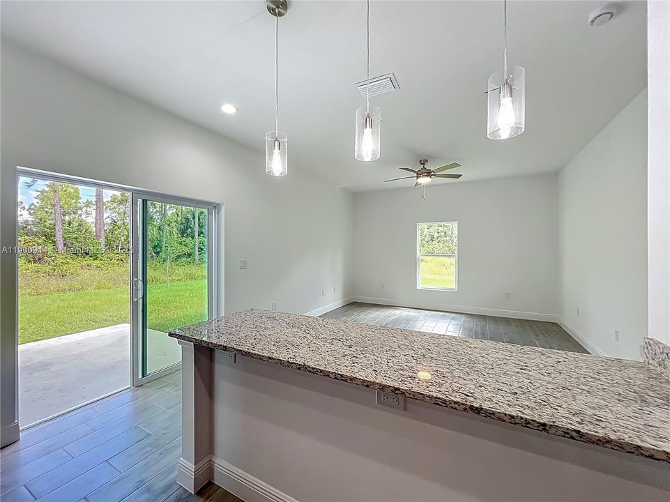 待售: $340,000 (3 贝兹, 2 浴室, 0 平方英尺)